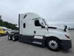 2022 Freightliner Cascadia - Image 9