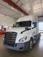 2023 Freightliner Cascadia 126 - Image 3
