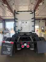 2023 Freightliner Cascadia 126 - Image 6