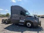 2023 Freightliner Cascadia 126 - Image 4